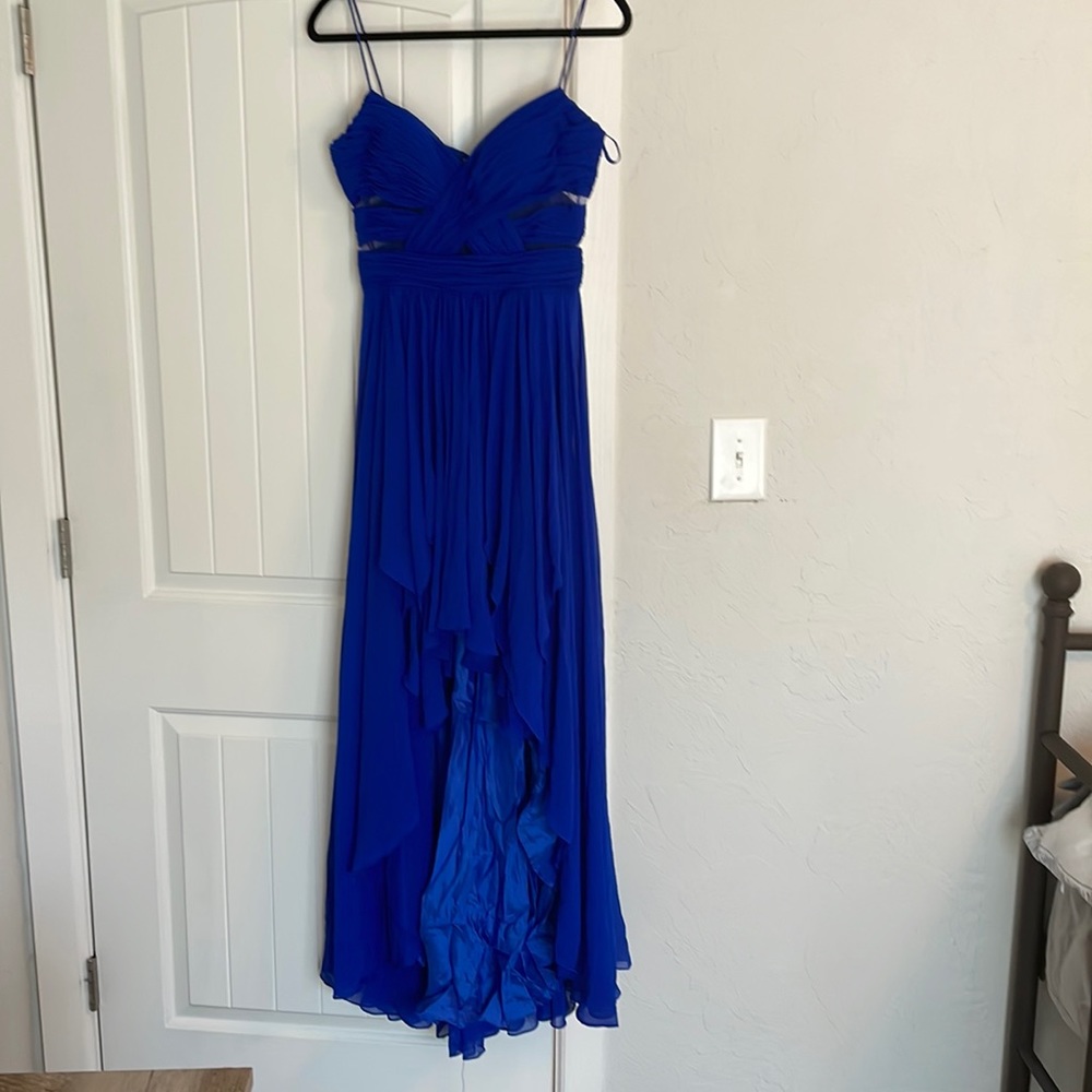 Cache blue formal high-low dress. Spaghetti straps with a sweetheart neckline.